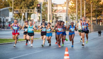 İzmir Yarı Maratonu’nda rekor heyecanı