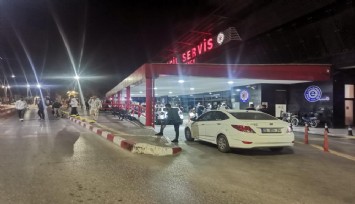 İzmir’de gençler arasında bıçaklı kavga: 1 ağır yaralı