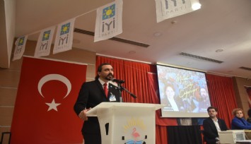 İYİ Parti Çiğli’de Özgür Doğan yeniden başkan