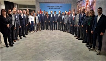 <strong>CHP İzmir Teşkilatı’nın yeni Yönetimi'nden ilk toplantıda iktidar hedefi</strong>