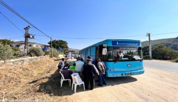 Büyükşehir’in giyim otobüsü köy köy geziyor