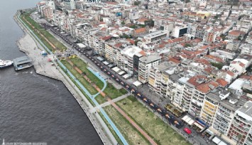 İzmir Ata’ya saygı için 350 metrelik posterle yürüdü