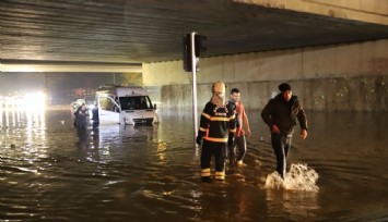 Gaziantep’de etkili sağanak yağış sebebiyle vatandaşlar mahsur kaldı