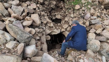 Deprem bölgesinde obruklardan çıkan sıvı vatandaşları meraklandırdı