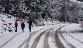 Spil’e lapa lapa kar yağdı