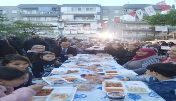 Karşıyakalılar, iftar yemeğinde buluştu