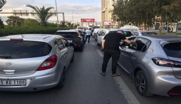 Miting nedeniyle yollar kapandı İzmirliler saatlerce yollarda kaldı