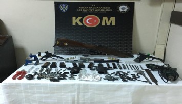 Silah satıcısı İzmir polisi tarafından yakalandı