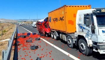 İzmir’de kamyon tıra arkadan çarptı: 1 ölü