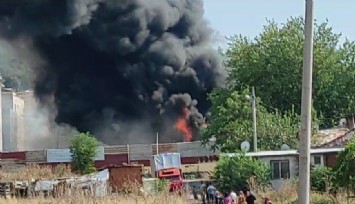 İzmir’de hurda deposunda korkutan yangın