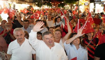 Çeşme’de büyük zafer coşkuyla kutlandı