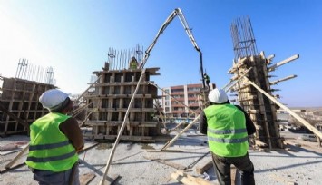 Yüksekten düşen inşaat işçisi hayatını kaybetti