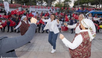 İzmir'de Cumhuriyet şenliği