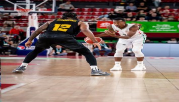 Karşıyaka Basketbol ligi'nde 3 haftayı geride bıraktı