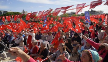 İzmir'de Cumhuriyet Bayramı için görkemli kutlama