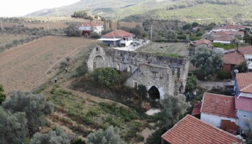 Muğla'da defineci talanı: Tarihi kiliseyi delik deşikettiler