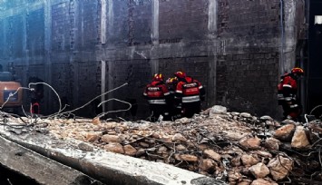 Çöken binada enkaz altında kalan işçiyi arama kurtarma çalışmalarında 50’nci saat