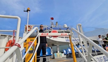 İZDENİZ’DEN YOLCULARA ÖNEMLİ UYARI : Yolculuk bitmeden ayağa kalkmayın