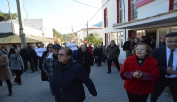 Karaburun'da ithal aday tepkisi: Nurşen Balcı'ya protesto