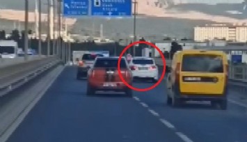 İzmir'de trafikte makas atan sürücü polis ekipleri tarafından yakalandı