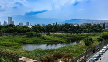 İzmir'in göbeğinde 40 yıllık bir yılan hikayesi: Basmane Çukuru