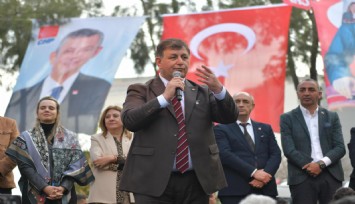 Cemil Tugay: İzmirli ‘gavur’ değil has Müslümandır