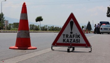 İzmir'deki kazada 1'i çocuk 3 yaralı