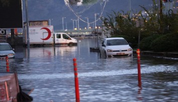 Hatay'da sağanak ve fırtına