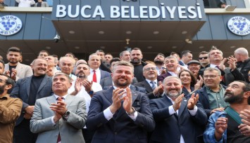 Buca’da Görkem Duman dönemi barış güvercinleriyle başladı