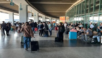 İzmir otogarında bayram yoğunluğu