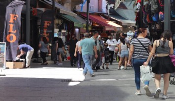 Kemeraltı Çarşısı’nda bayram yoğunluğu