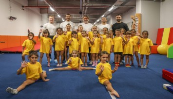 Göztepe demeyi bile öğrenmeden cimnastik minderine çıkıyorlar