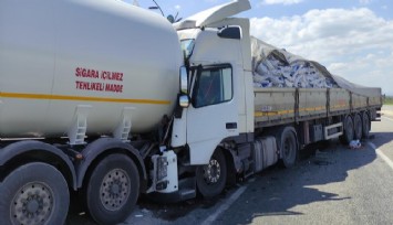 Manisa'da kömür yüklü tır LPG tankerine çarptı: 1 yaralı