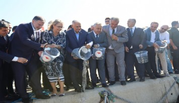 İzmir'de balıkçılar 'Vira Bismillah' dedi  