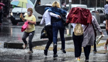 AFAD'dan 2 il için turuncu, 5 il için sarı kodlu sağanak yağış uyarısı