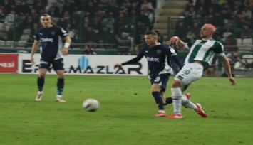 Konya'da 5 gollü düello: Tümosan Konyaspor: 2-Fenerbahçe: 3