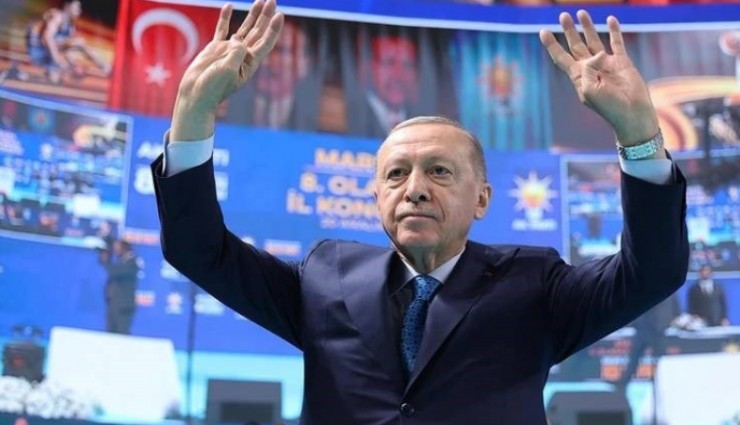 Cumhurbaşkanı Erdoğan, 1547 delegenin oyunu alarak yeniden AK Parti Genel Başkanı seçildi