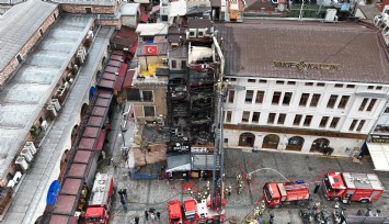 Eminönü'nde 5 katlı restoran küle döndü