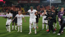 Galatasaray Alanya'da geriden gelip kazandı: 1-2